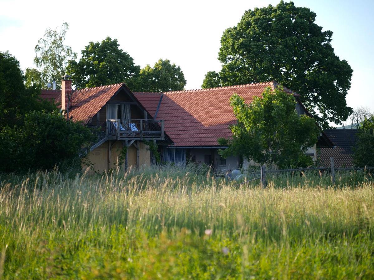 Selanka Off road Hill View Hotell Moravske Lieskove Exteriör bild