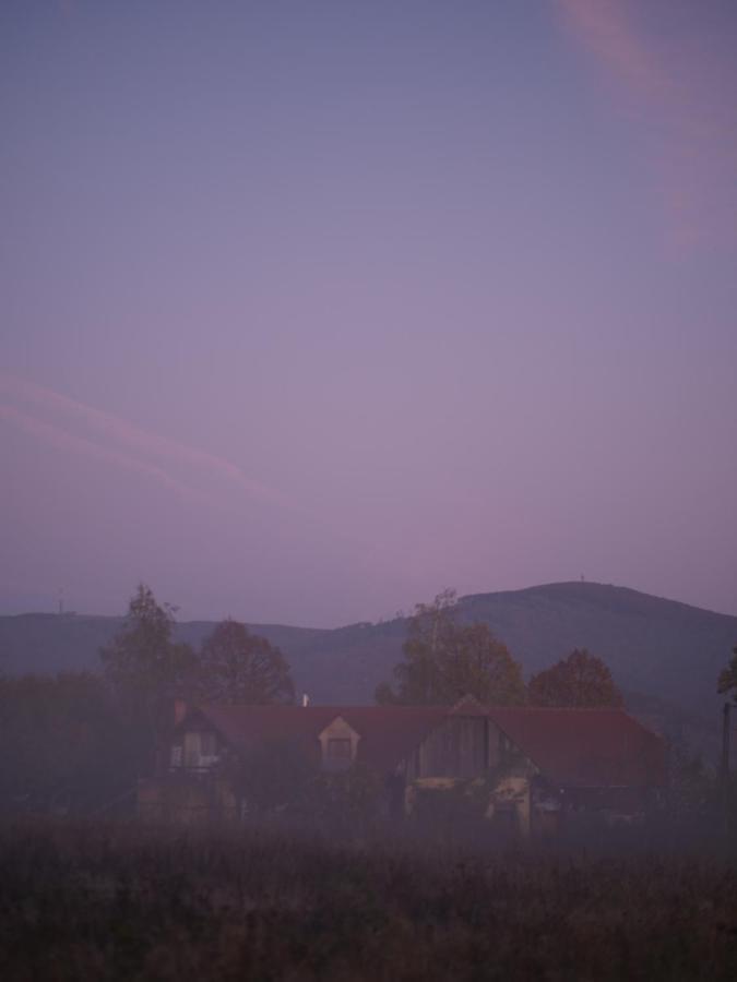 Selanka Off road Hill View Hotell Moravske Lieskove Exteriör bild